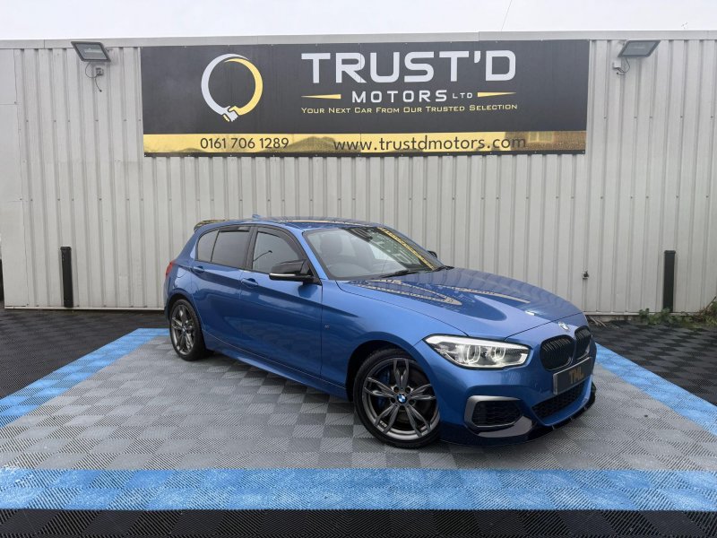 BMW 1 SERIES