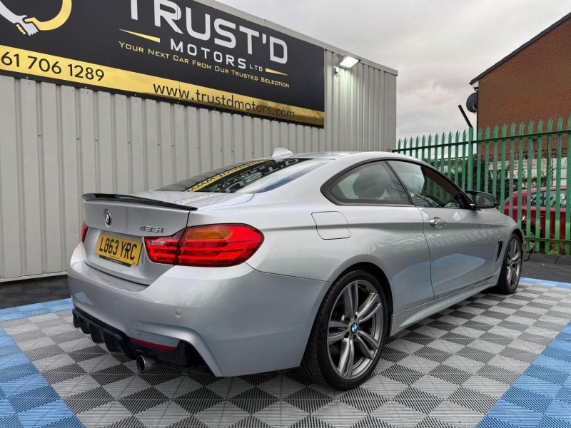 BMW 4 SERIES
