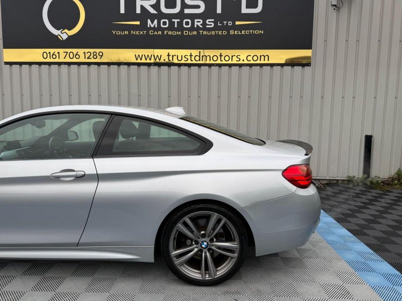 BMW 4 SERIES