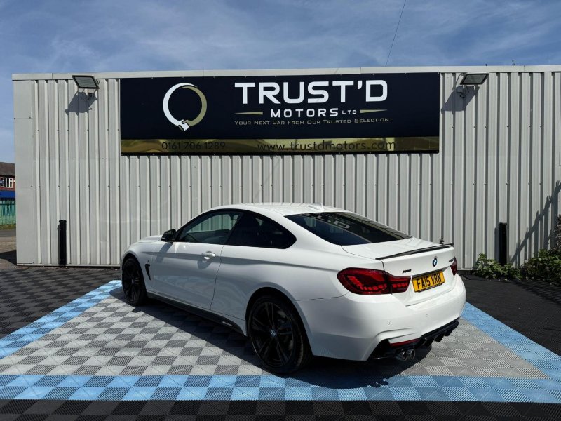 BMW 4 SERIES