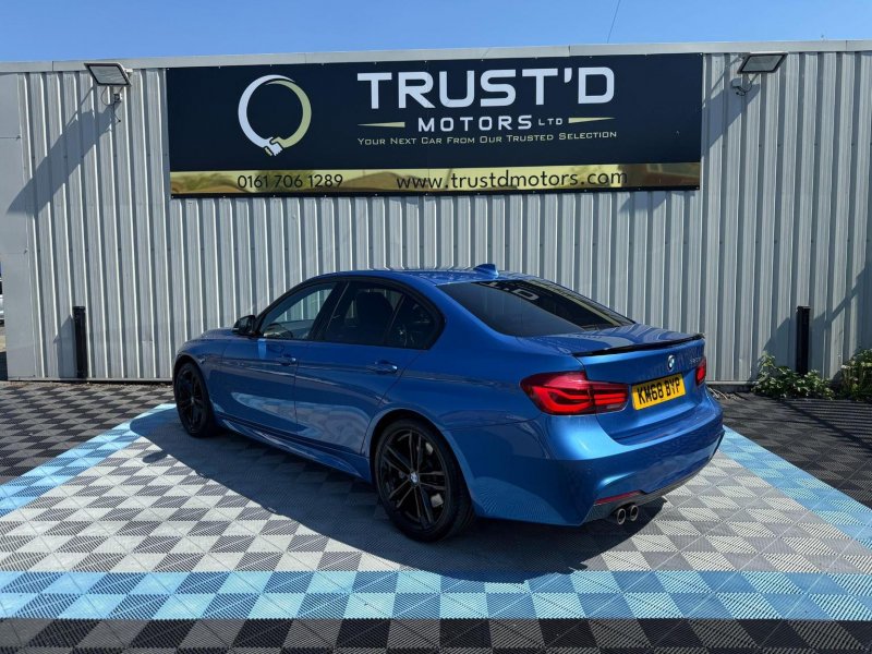 BMW 3 SERIES