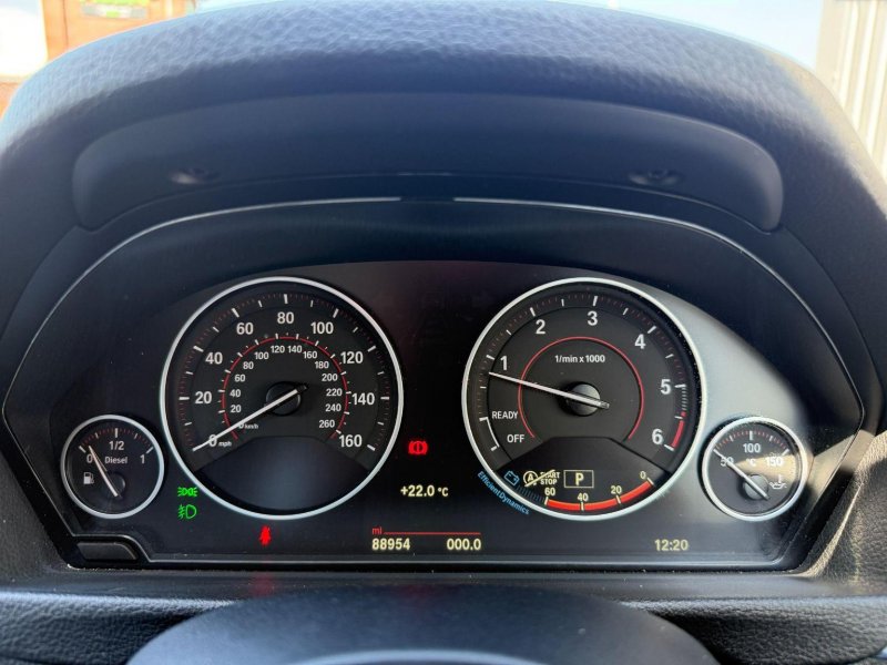 BMW 3 SERIES